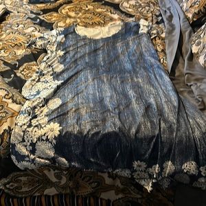 I’m selling a blue dress size 3x